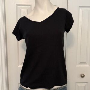 NEW. American Eagle Outfitters Black Short Sleeve Tee. Create a bundle and save!